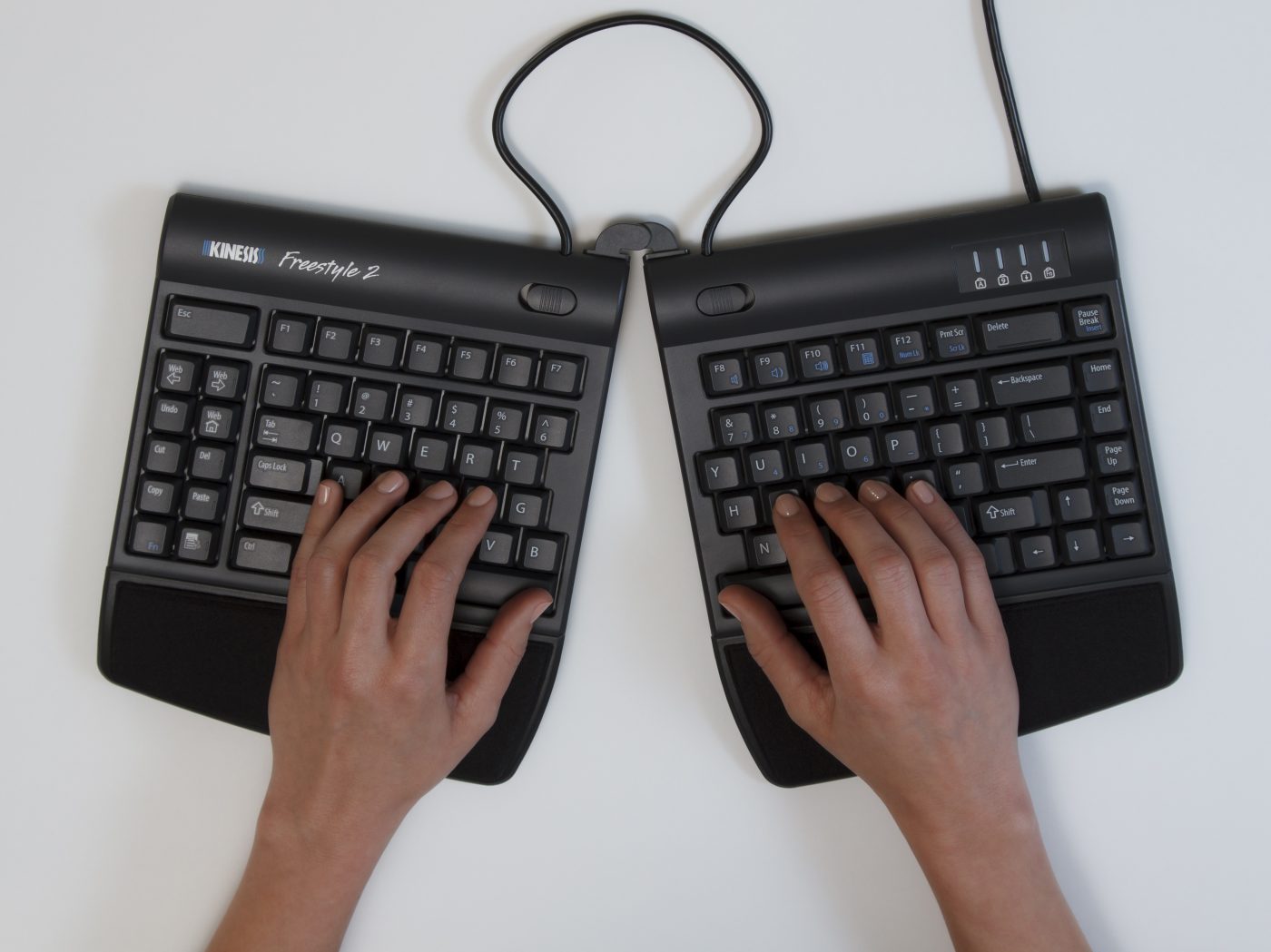 freestyle-2-palm-supports-and-pads-ergonomic-keyboard
